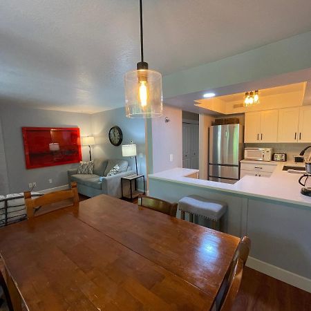 Next To Lake, Pool, 10 Acre Park, 1 Mile To Town, Best Prices Chelan Eksteriør bilde